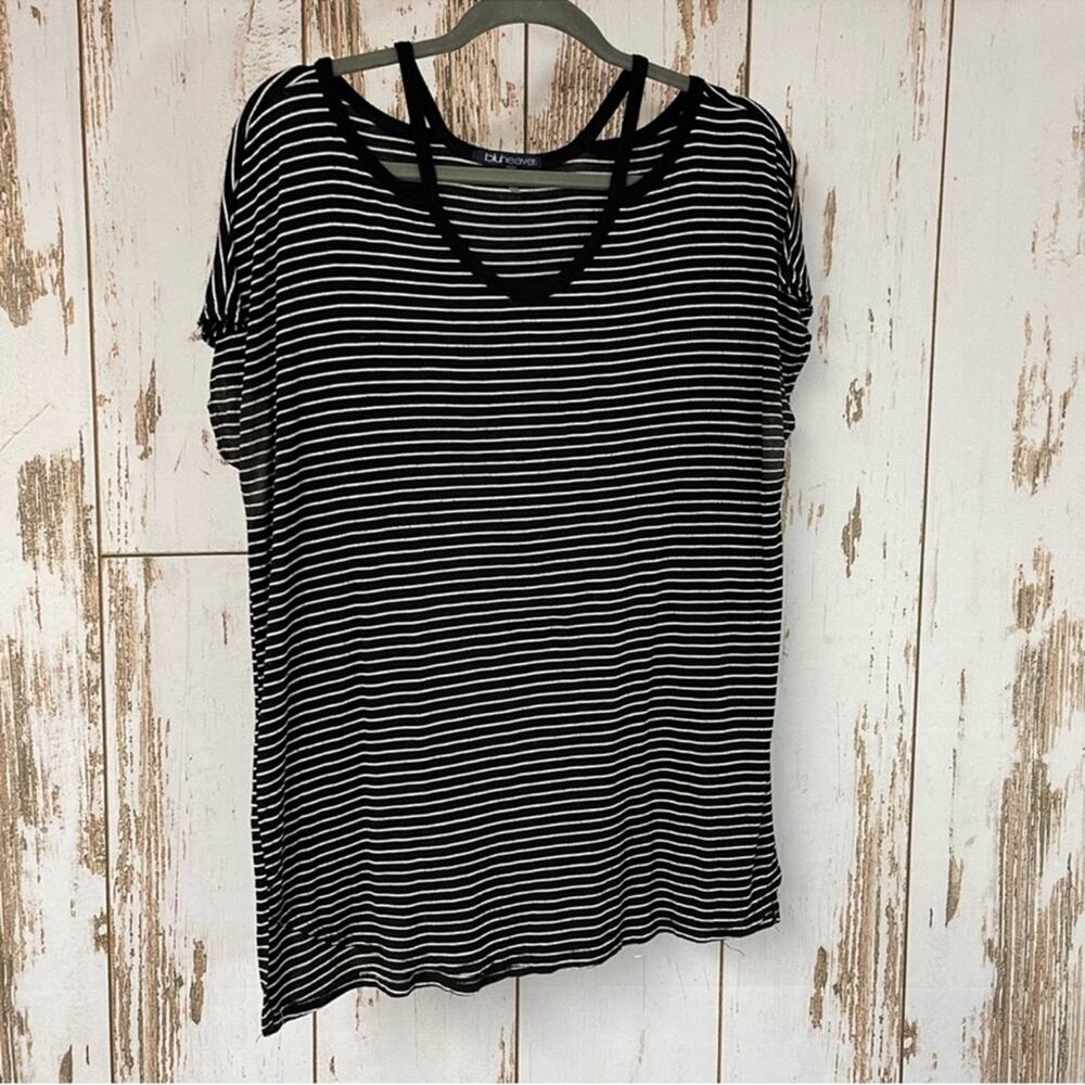 Bluheaven Striped T-shirt with cutouts. Size Large. In good used condition!